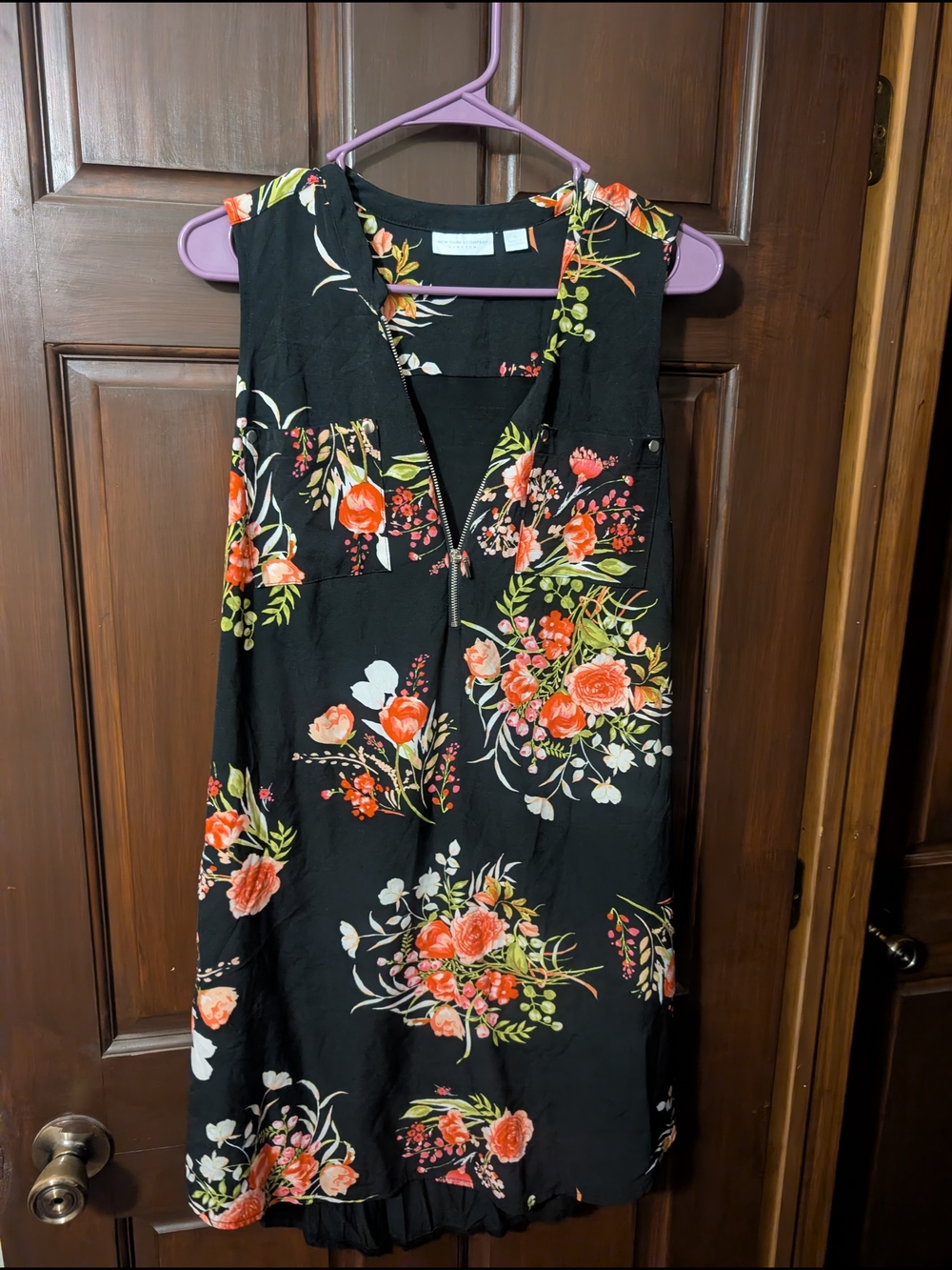 7 Sleeveless Black & Multi Colored Summer Dresses Various Patterns